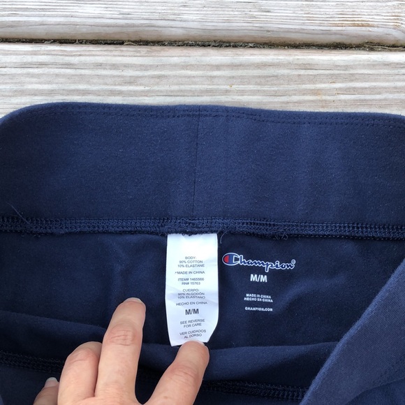 Like new! - CHAMPION High-Rise Logo Leggings - Picture 6 of 7